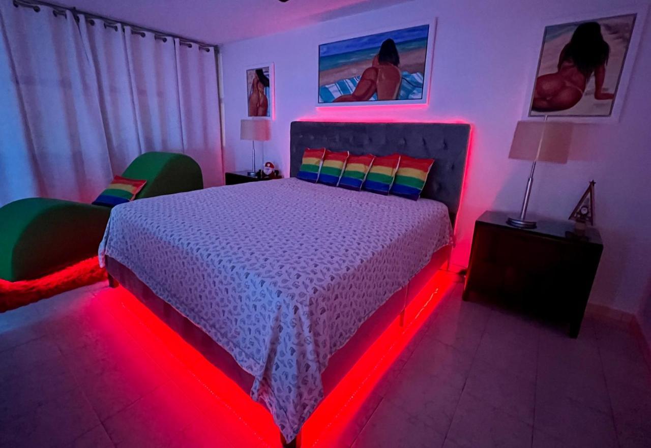 Beachfront Tropical Tantra Apartment San Juan Kültér fotó